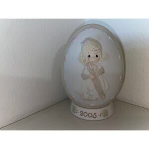 Precious Moments Figurine 523534 "I Will Cherish The Old Rugged Cross" 5" 1991